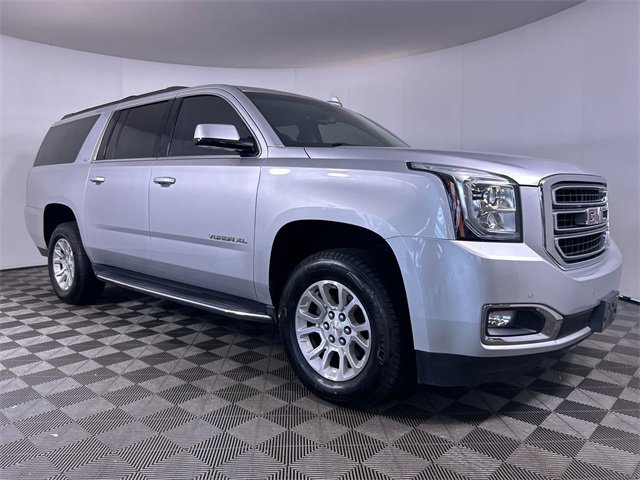 Used 2019 GMC Yukon XL SLT with VIN 1GKS2GKCXKR240629 for sale in Stow, OH