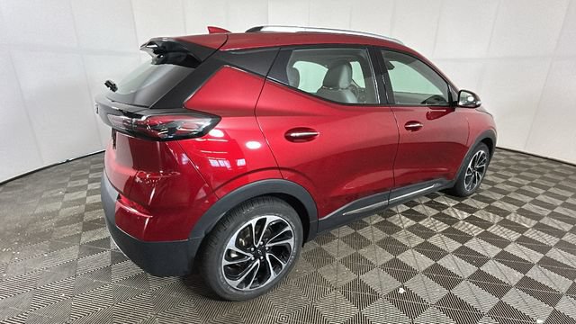 Used 2022 Chevrolet Bolt EUV Premier with VIN 1G1FZ6S00N4126741 for sale in Stow, OH