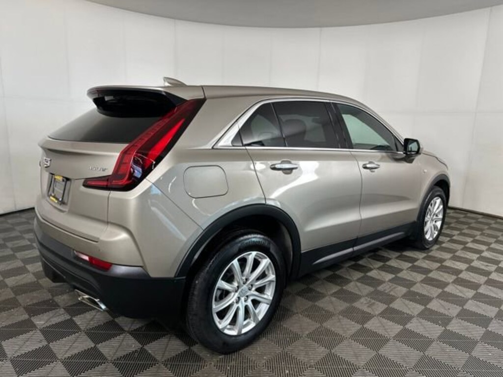 Used 2023 CADILLAC XT4 Luxury SUV