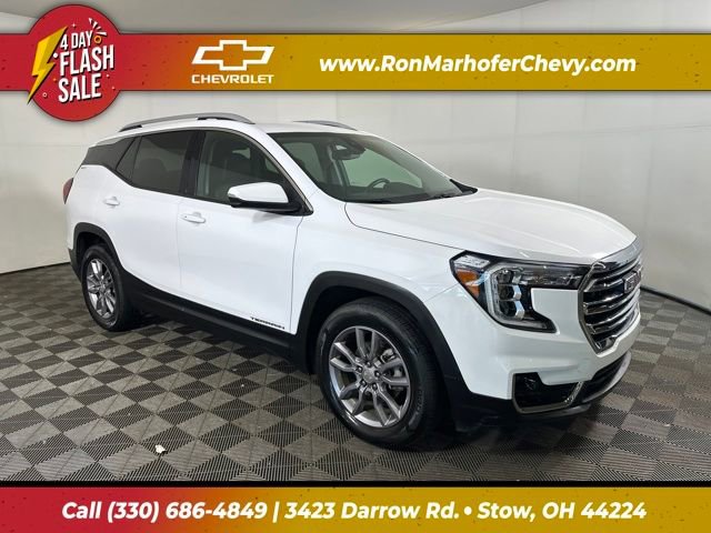2024 GMC Terrain SLT's photo