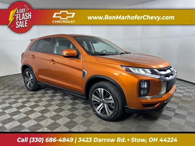 2022 Mitsubishi Outlander Sport SE's photo