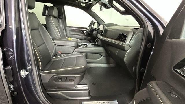 2026 Chevrolet Suburban Premier - Photo 30