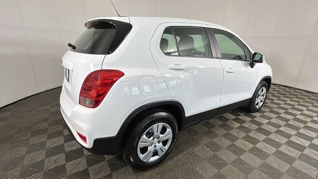 Used 2018 Chevrolet Trax LS with VIN KL7CJKSBXJB724155 for sale in Stow, OH