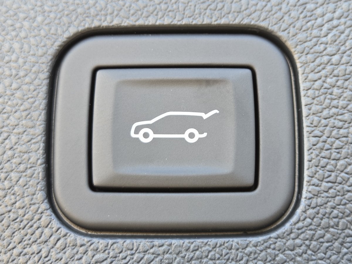 2027 Chevrolet Equinox LT - Photo 24