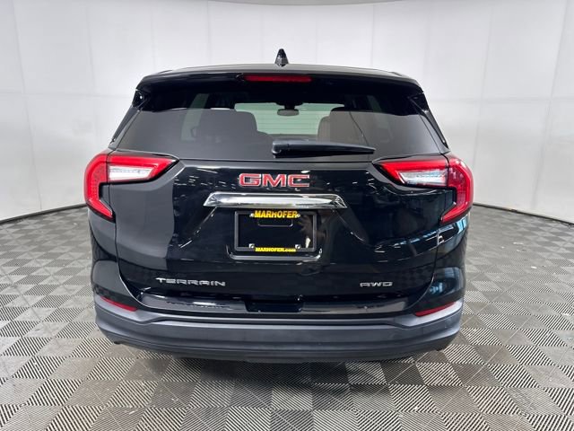 2024 Gmc Terrain SLE photo 2
