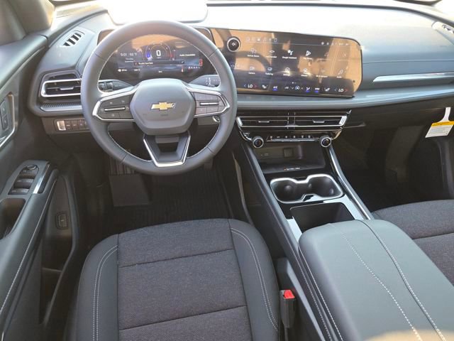 2026 Chevrolet Traverse photo 3