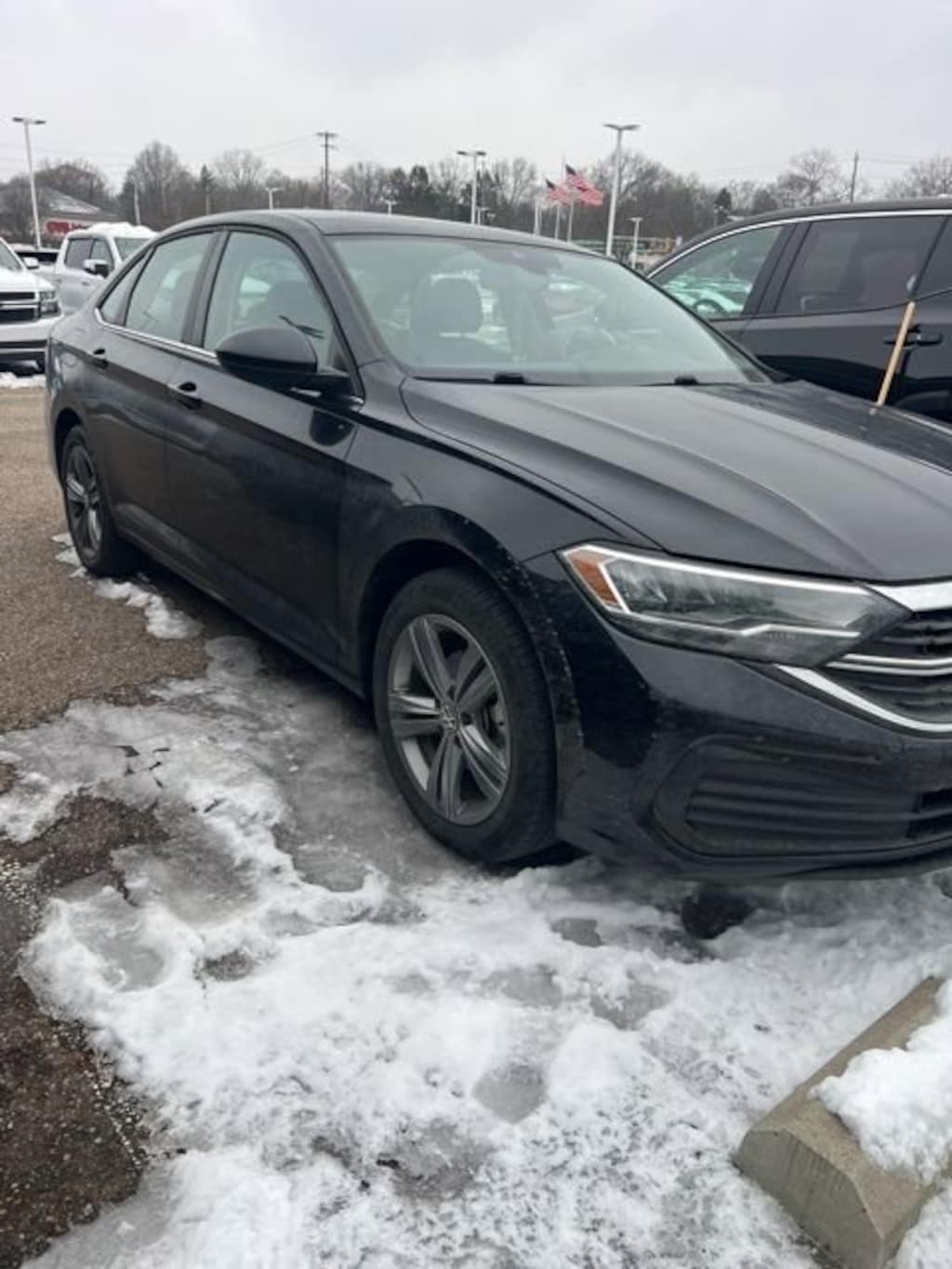 Used 2024 Volkswagen Jetta SE Sedan