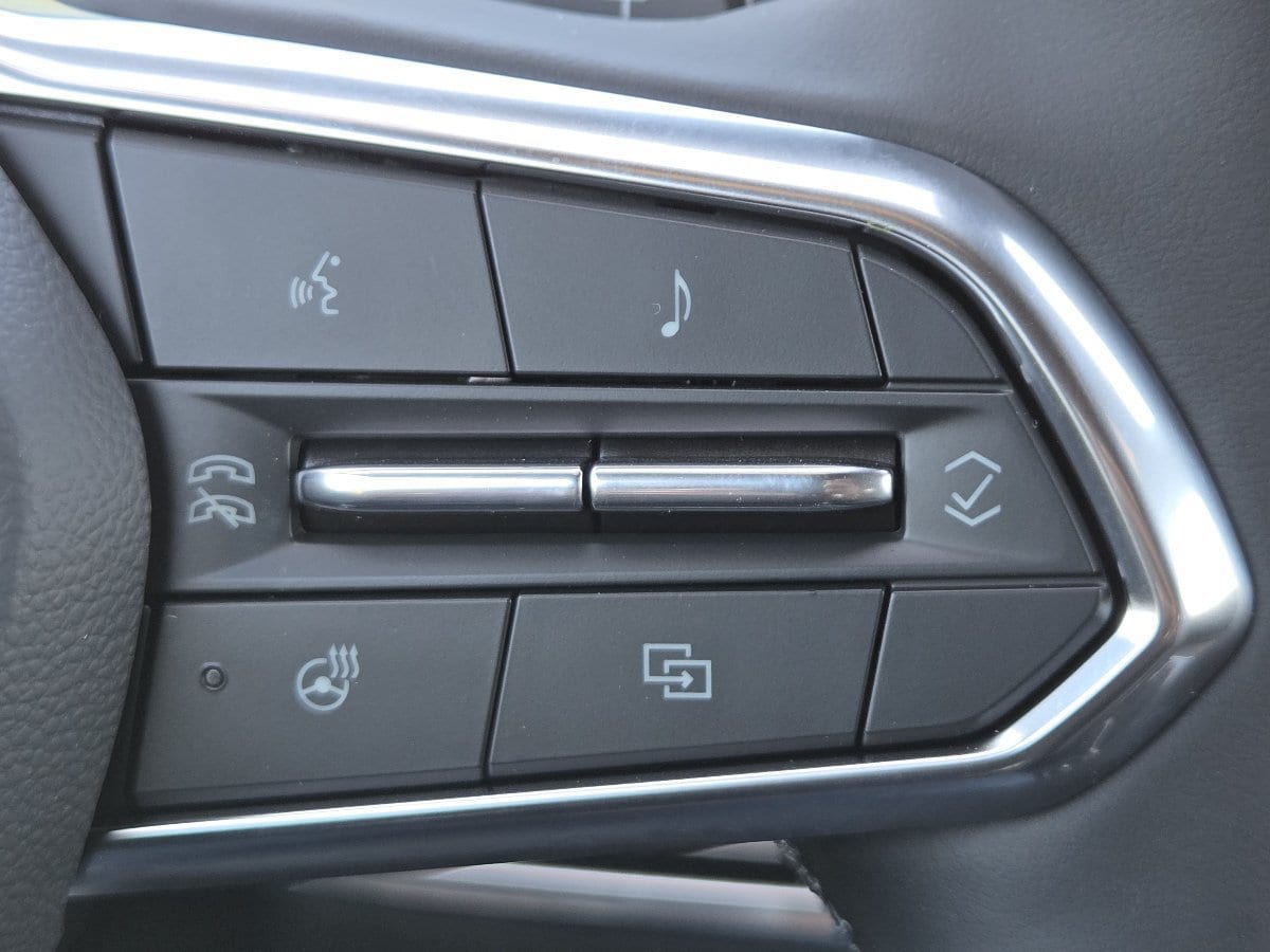 2027 Chevrolet Equinox LT - Photo 37