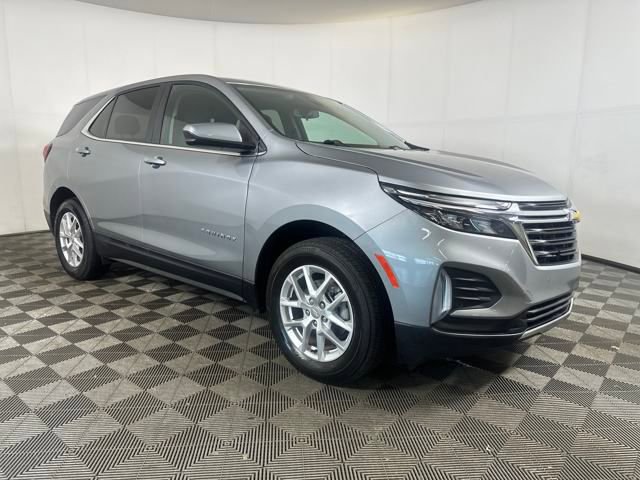 2023 Chevrolet Equinox LT photo 2