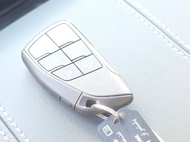 2026 Chevrolet Silverado EV LT - Photo 31