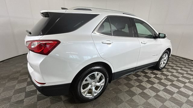 Used 2019 Chevrolet Equinox LT with VIN 2GNAXVEX7K6102822 for sale in Stow, OH