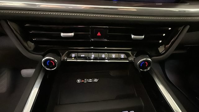 2026 Chevrolet Suburban Premier - Photo 22