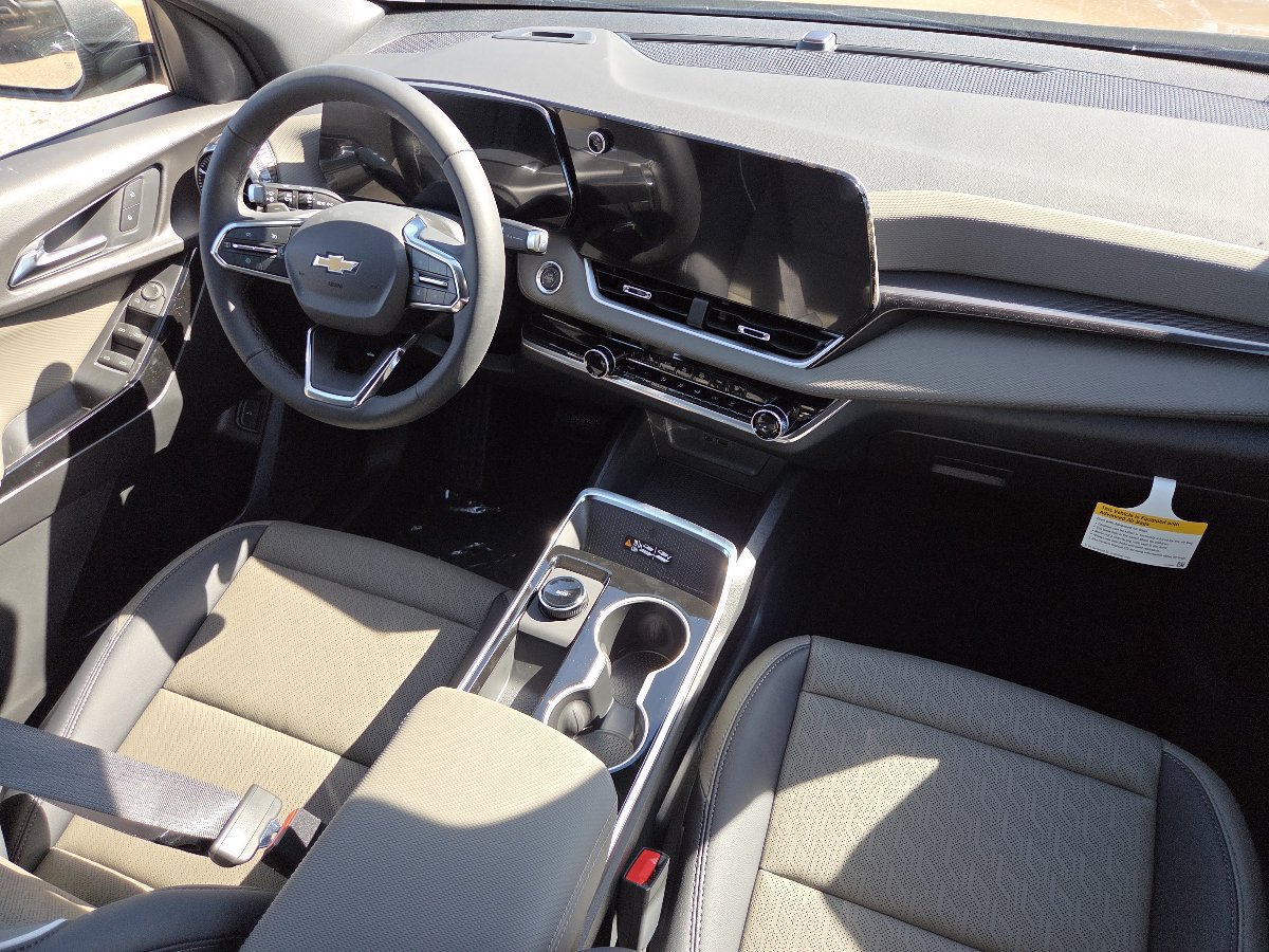 2027 Chevrolet Equinox LT - Photo 29
