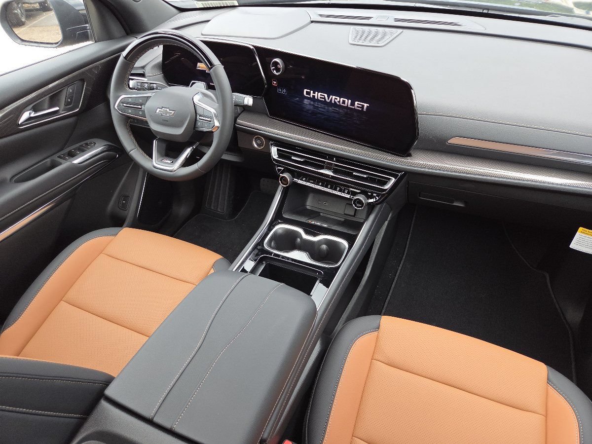 2027 Chevrolet Traverse Z71 - Photo 27