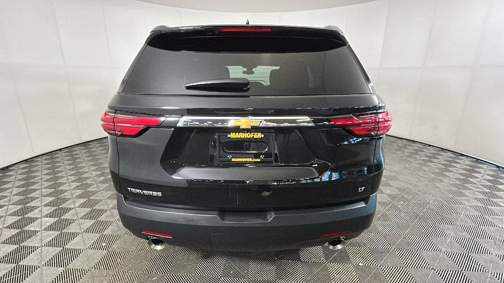 Used 2023 Chevrolet Traverse LT Cloth SUV