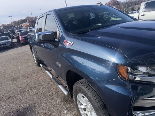 2020 Chevrolet Silverado 1500 LT photo 2