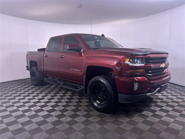 Used 2017 Chevrolet Silverado 1500 LT with VIN 3GCUKREC7HG115141 for sale in Stow, OH