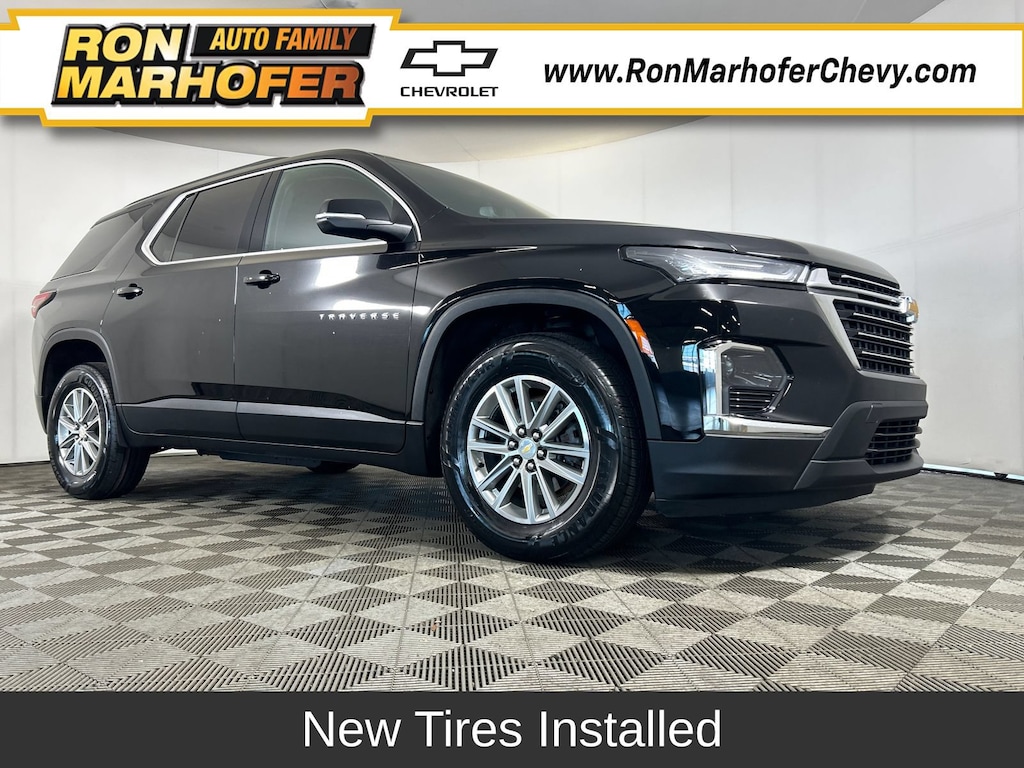Used 2023 Chevrolet Traverse LT Cloth SUV