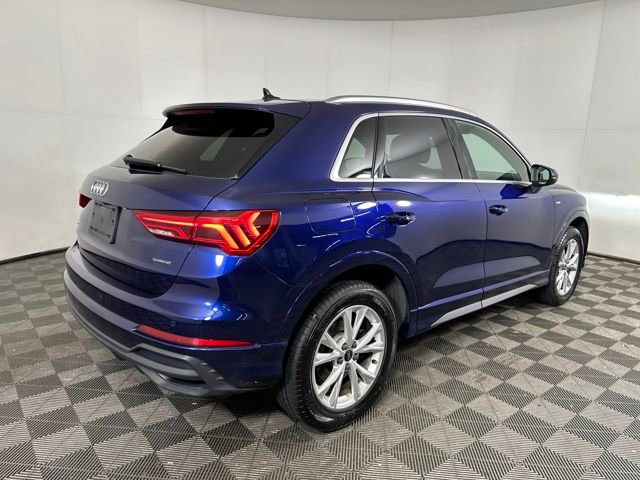 2024 Audi Q3 S line Premium photo 3