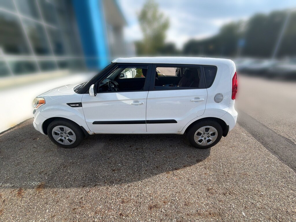 Used 2012 Kia Soul Base Hatchback