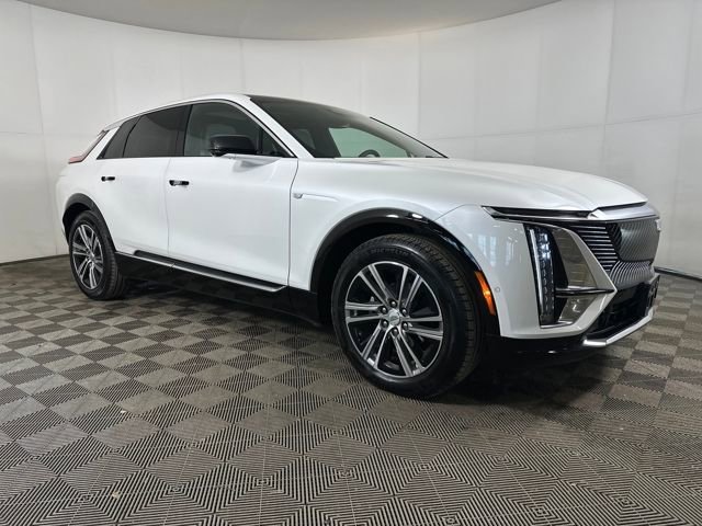 Used 2024 Cadillac LYRIQ Luxury 1 with VIN 1GYKPPRLXRZ104072 for sale in Stow, OH