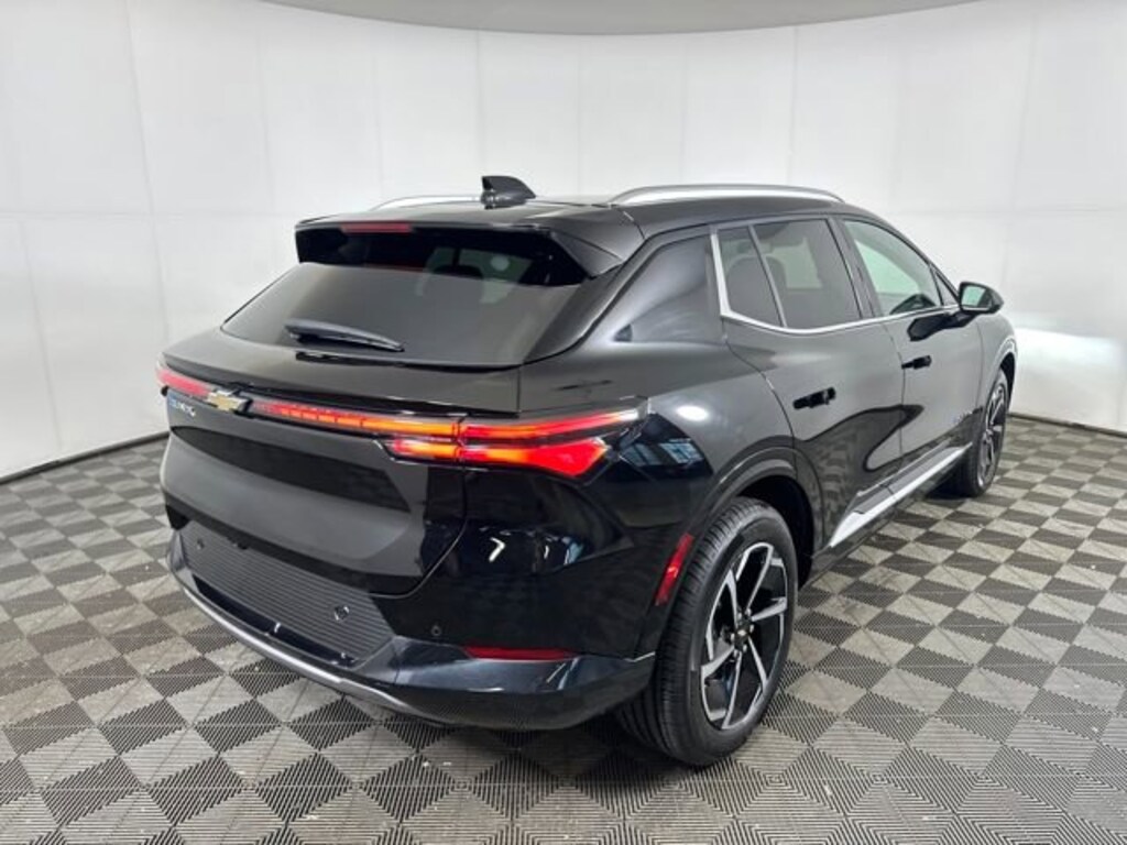 Used 2025 Chevrolet Equinox EV LT SUV