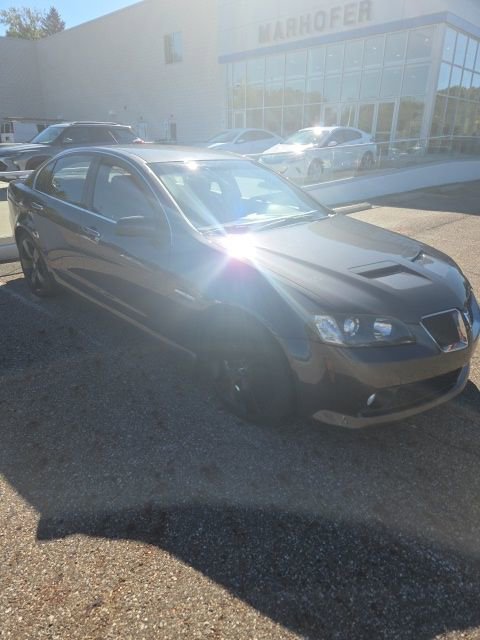 2009 Pontiac G8 GT photo 3