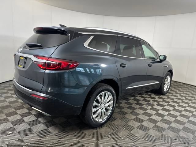 2020 Buick Enclave Essence photo 2