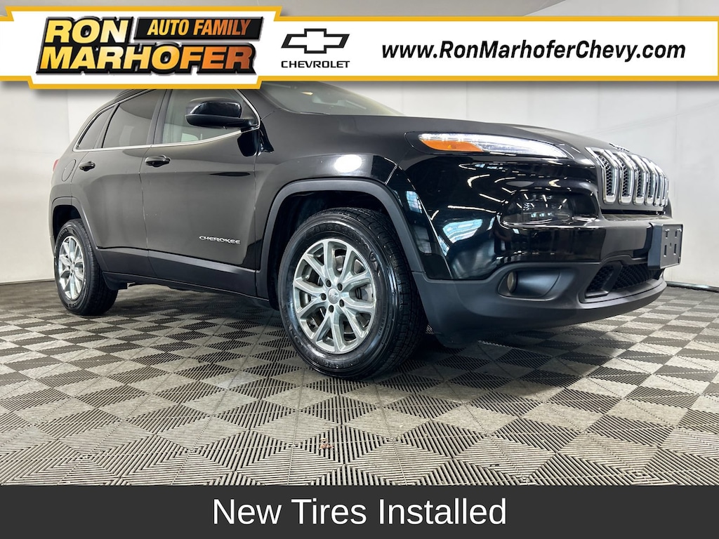 Used 2018 Jeep Cherokee Latitude SUV