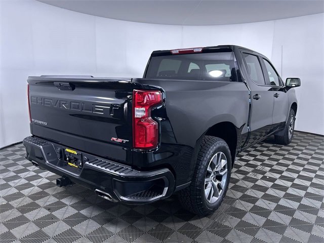 Used 2022 Chevrolet Silverado 1500 Limited RST with VIN 1GCUYEEL2NZ153816 for sale in Stow, OH