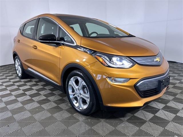 Used 2017 Chevrolet Bolt EV LT with VIN 1G1FW6S02H4187585 for sale in Cuyahoga Falls, OH