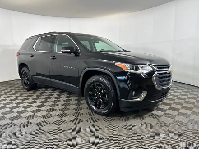 Used 2019 Chevrolet Traverse 3LT with VIN 1GNERHKW3KJ161880 for sale in Stow, OH