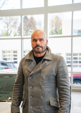 Staff member Svet Vujovic from ID_4eed69ae8971