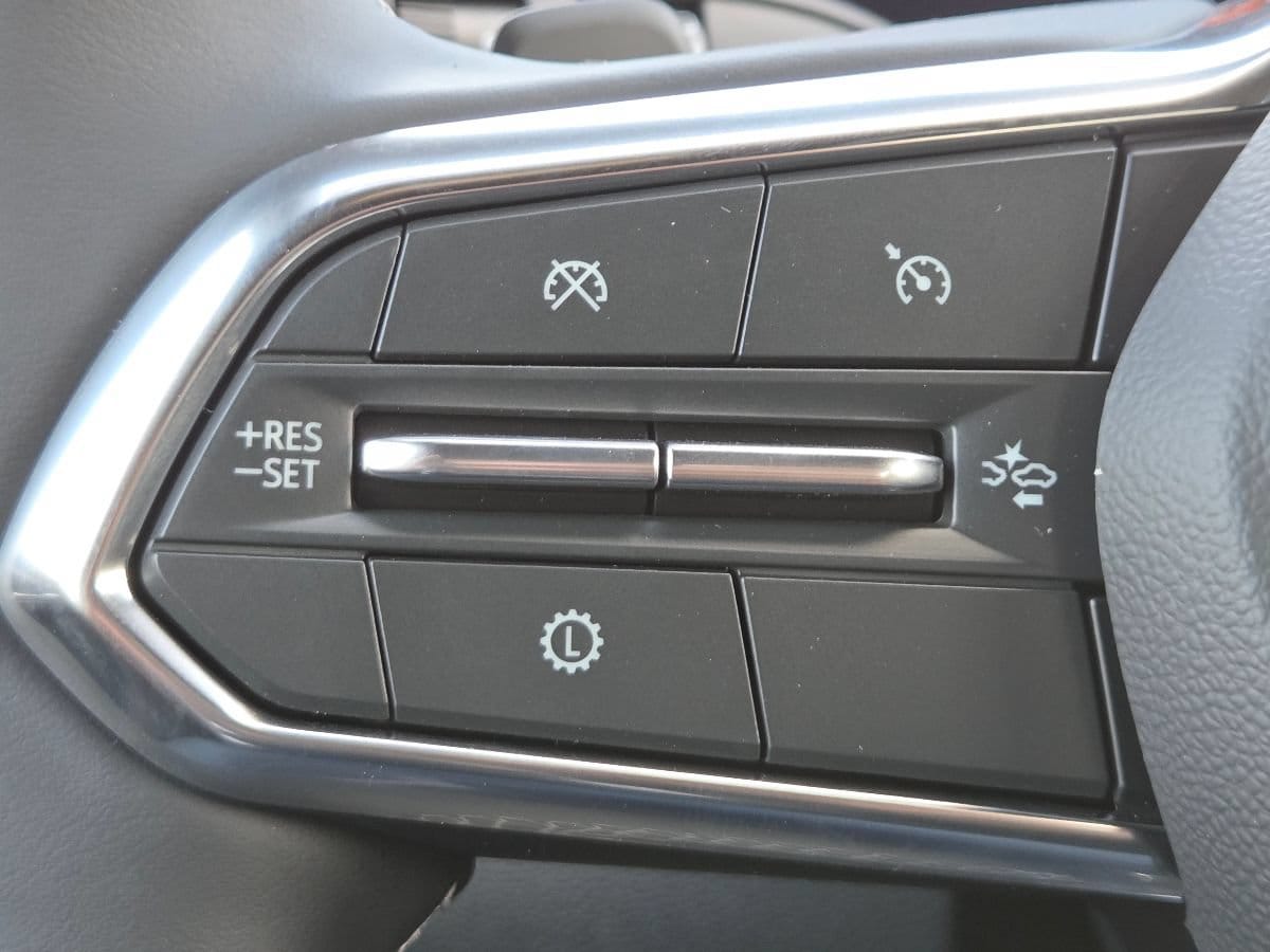2027 Chevrolet Traverse LT - Photo 33