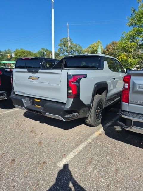 2026 Chevrolet Silverado EV LT photo 3
