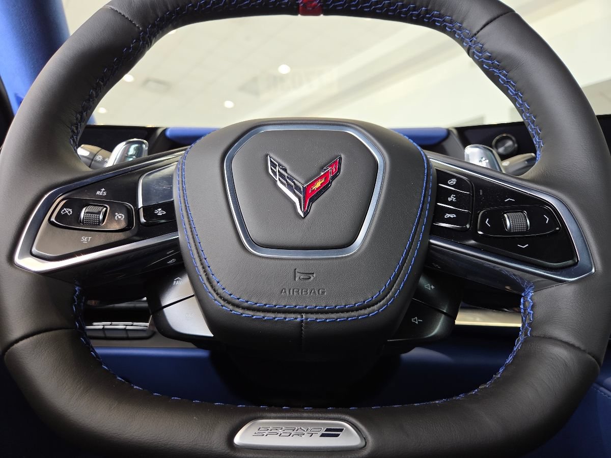 2027 Chevrolet Corvette 3LT - Photo 31
