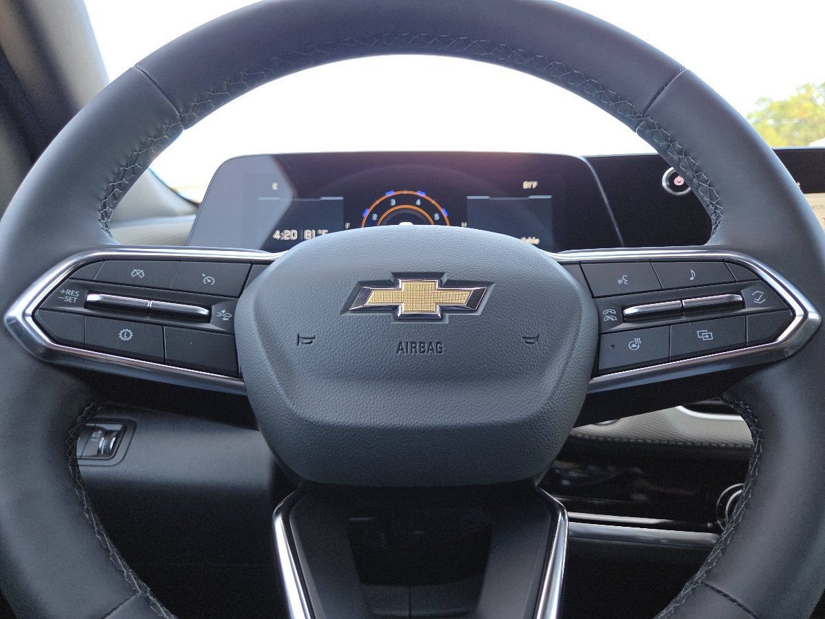 2027 Chevrolet Equinox LT - Photo 30