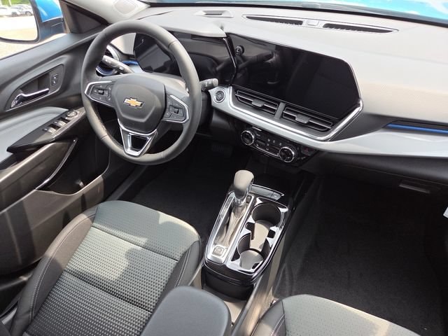 2026 Chevrolet Trax LT - Photo 19