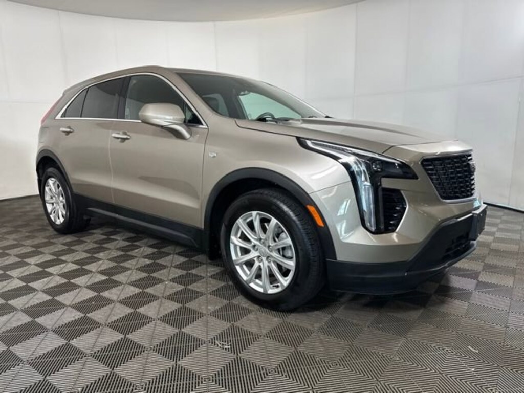 Used 2023 CADILLAC XT4 Luxury SUV