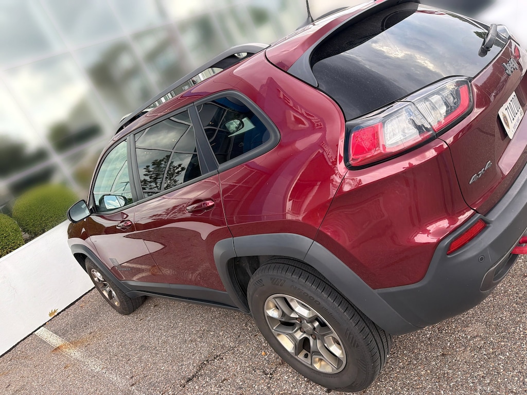 Used 2019 Jeep Cherokee Trailhawk Elite SUV