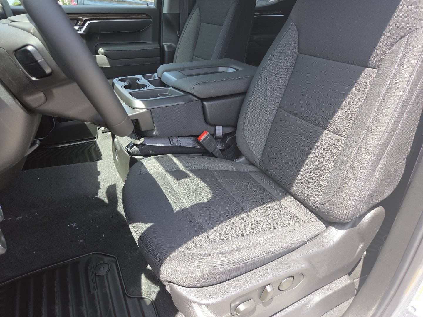 2026 Chevrolet Silverado 1500 LT - Photo 23