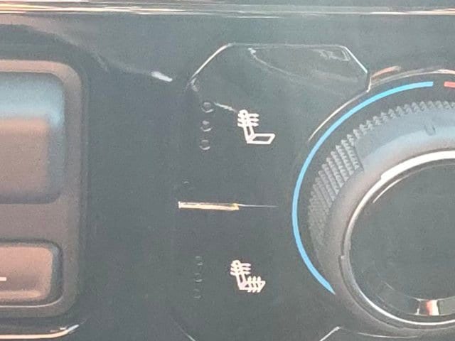 2025 Chevrolet Silverado 1500 LT - Photo 9