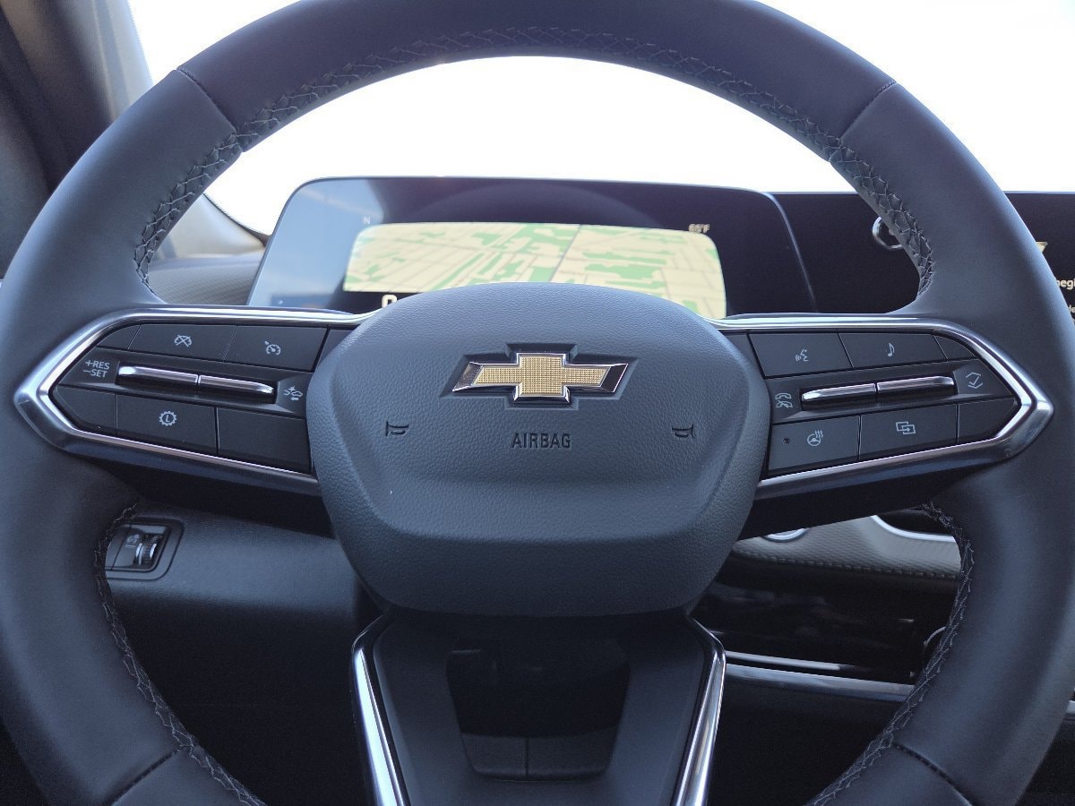 2027 Chevrolet Equinox LT - Photo 34
