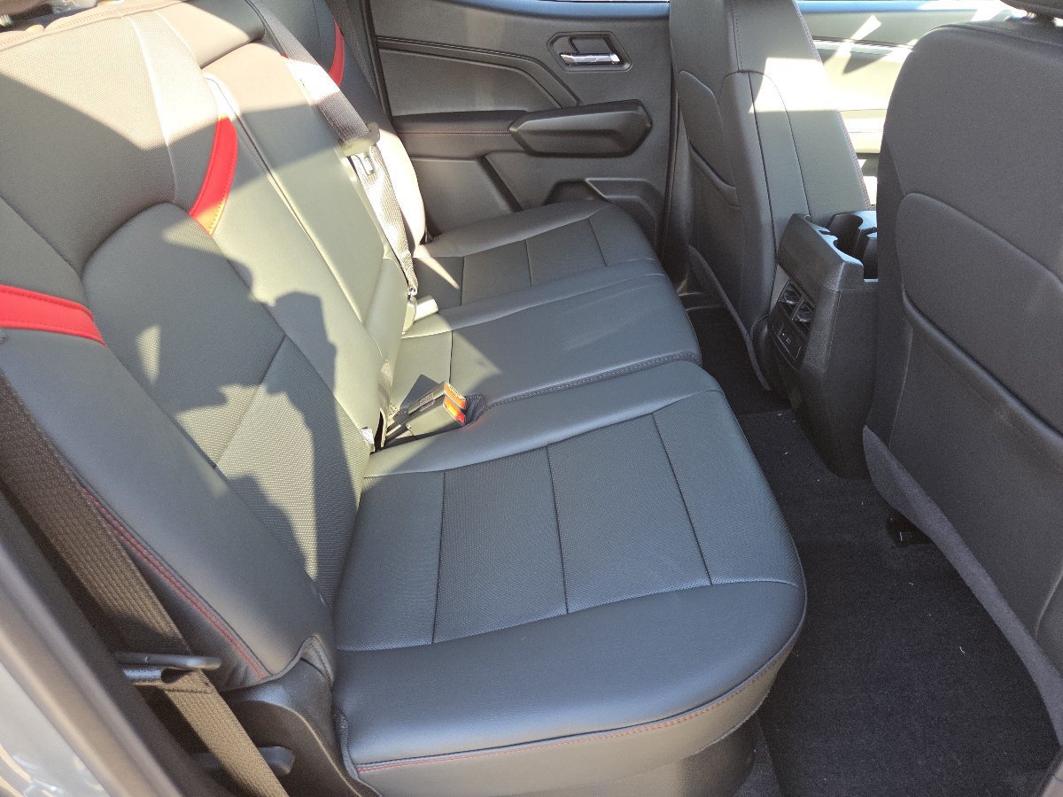 2026 Chevrolet Colorado Z71 - Photo 24