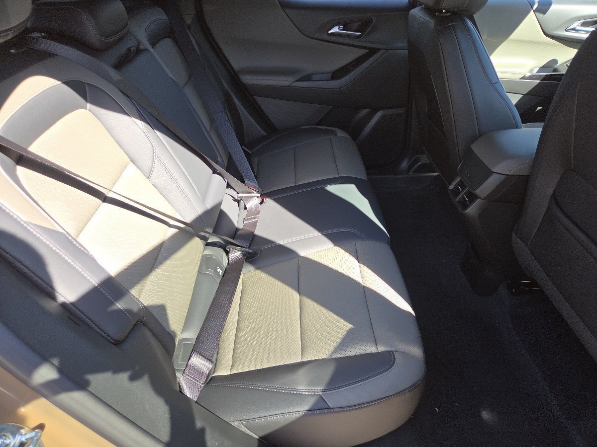 2027 Chevrolet Equinox LT - Photo 26