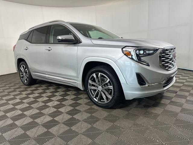Used 2018 GMC Terrain Denali with VIN 3GKALXEX8JL144706 for sale in Stow, OH