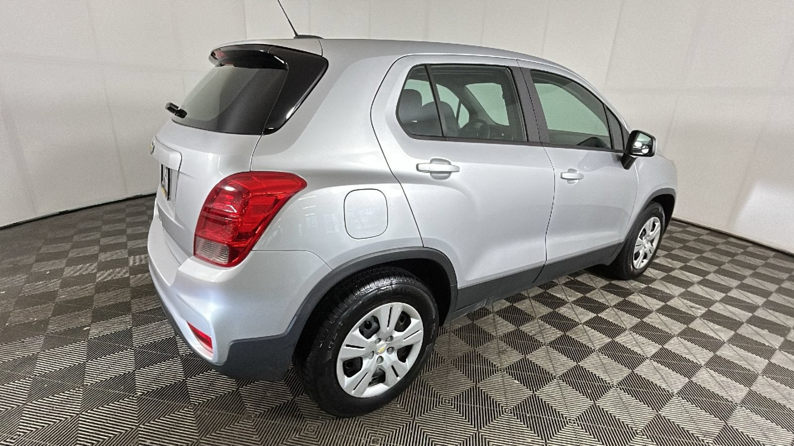 Used 2017 Chevrolet Trax LS with VIN 3GNCJKSB5HL287748 for sale in Stow, OH