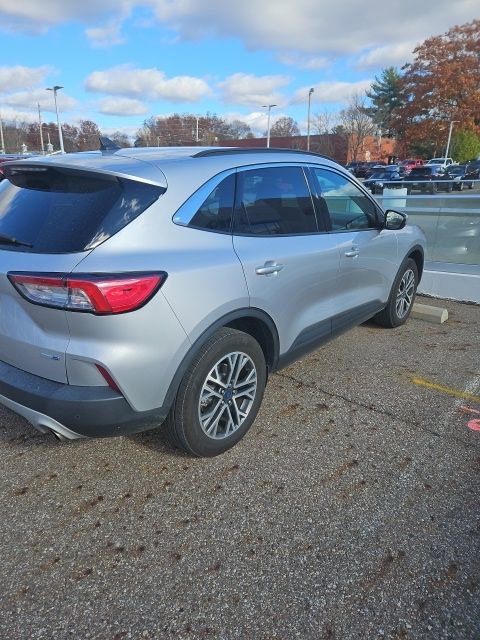 2020 Ford Escape SEL photo 2