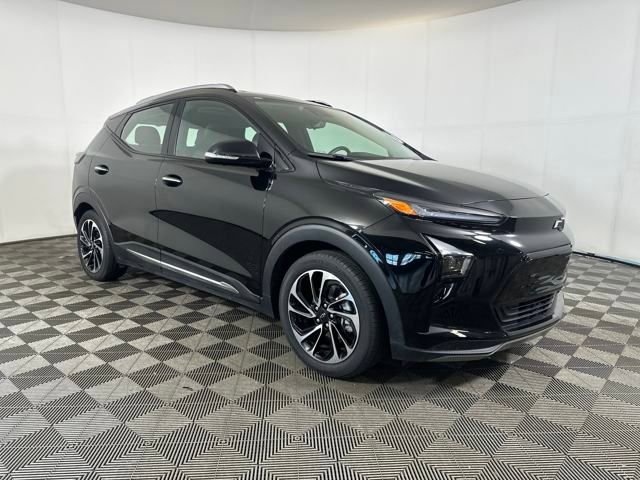 Used 2022 Chevrolet Bolt EUV Premier with VIN 1G1FZ6S05N4116724 for sale in Stow, OH