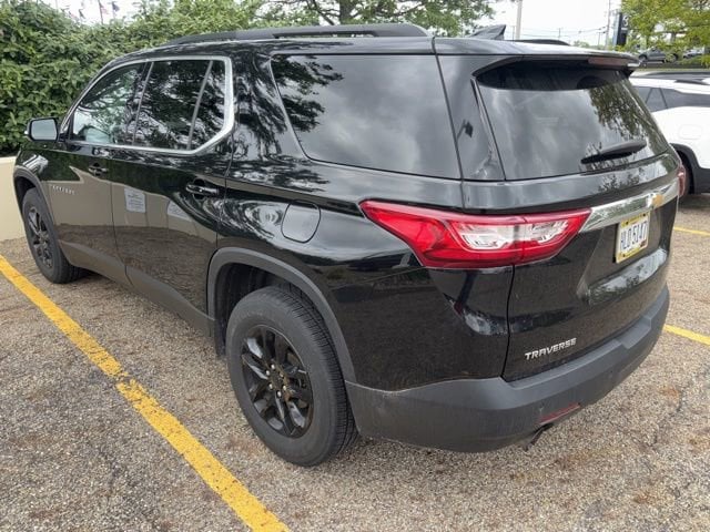 Used 2019 Chevrolet Traverse 3LT with VIN 1GNERHKW3KJ161880 for sale in Stow, OH